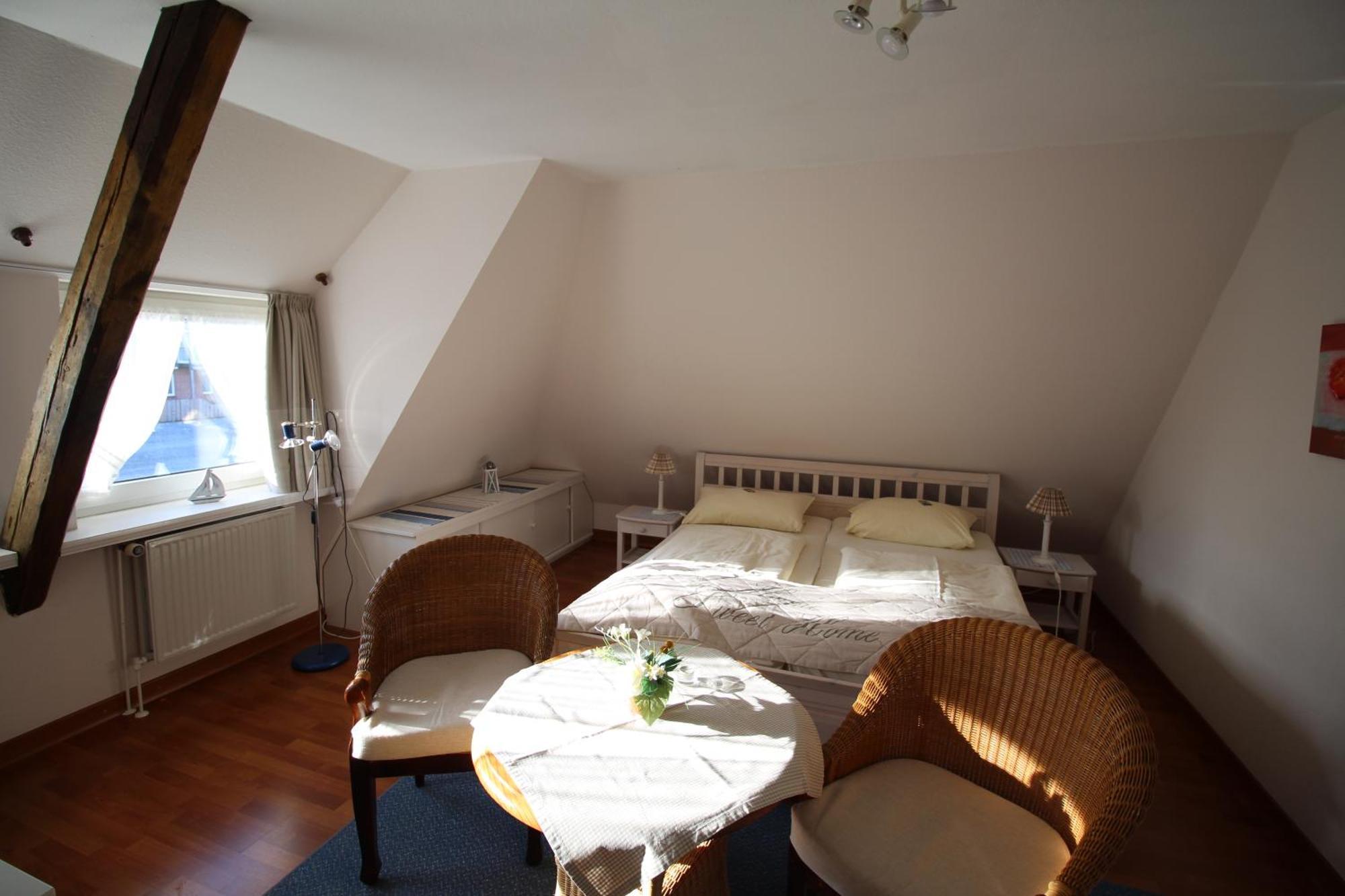 Hotel Garni Zur Post Utersum Eksteriør billede