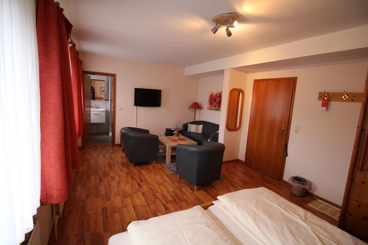 Hotel Garni Zur Post Utersum Eksteriør billede