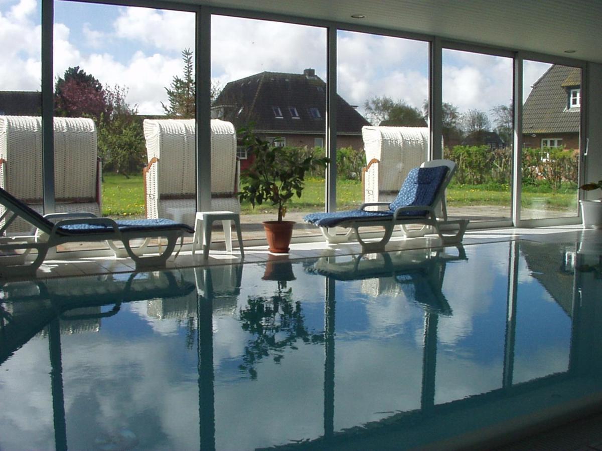 Hotel Garni Zur Post Utersum Eksteriør billede